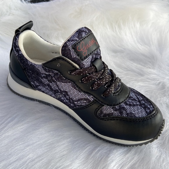 New GUESS Girls Guess Cute Logo Shoes - Picture 8 of 8